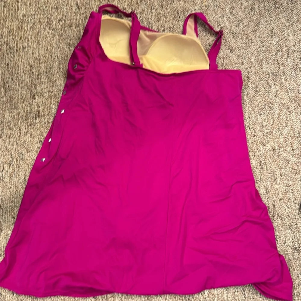 Swimsuits for All One piece swimsuit with skirt in fuscia with studs - Picture 4 of 5